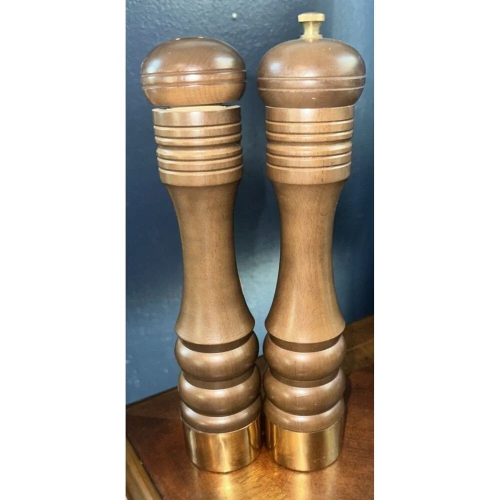 Vintage Nasco Masterpieces in Wood Salt Shaker Pepper Grinder 10